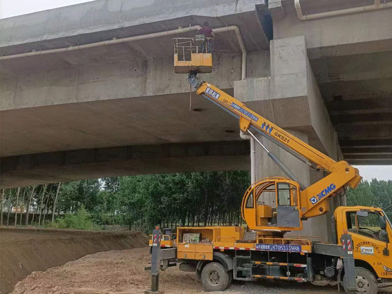 济南路灯维修车出租介绍
